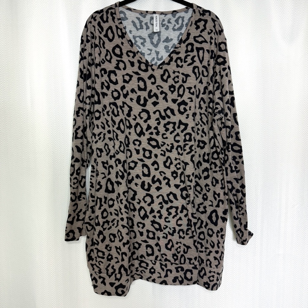 Tickled Teal Leopard Print Long Sleeve Pocketed V-Neck Dress Size 1X